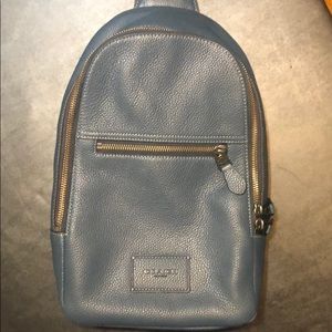 COACH campus sling pack